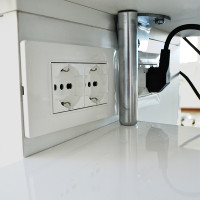 Стол маникюрный COMFORTABLE MANICURE TABLE. Фото 5