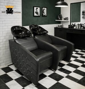 dvoynaya-moyka-v-barbershope-trend-na-parnuyu-rabotu-ili-effektivnoe-ispolzovanie-prostranstva